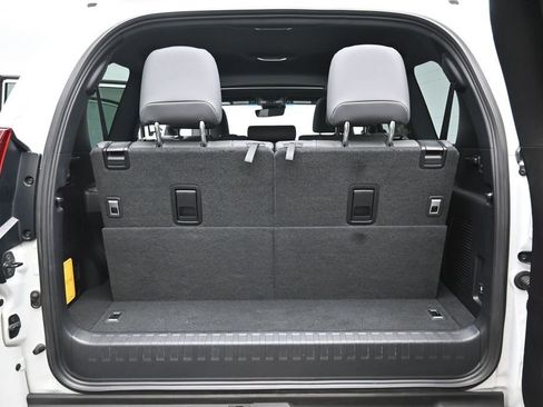 Used 2022 Lexus GX 460 w/ Black Line Special Edition AWD/4WD image 37