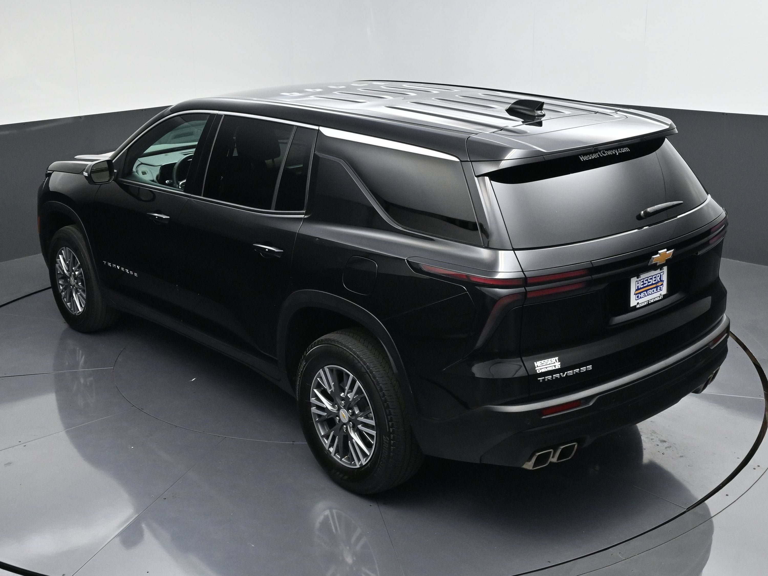 Certified 2024 Chevrolet Traverse LS FWD image 49