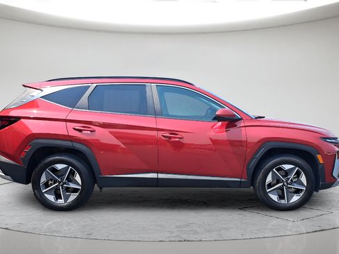 Used 2025 Hyundai Tucson SEL AWD/4WD image 2