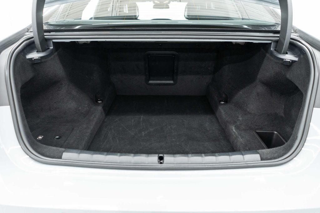 Used 2026 BMW 740i xDrive AWD/4WD image 43