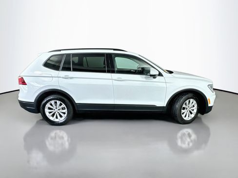 Used 2018 Volkswagen Tiguan S w/ 3rd Row Seat Package AWD/4WD image 8