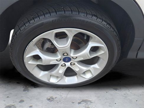 Used 2014 Ford Escape Titanium FWD image 9