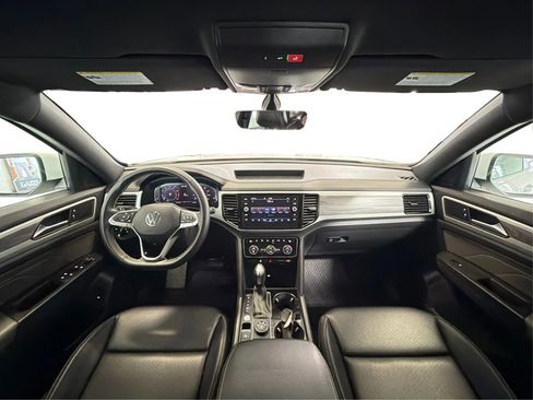 Used 2022 Volkswagen Atlas Cross Sport SE image 27