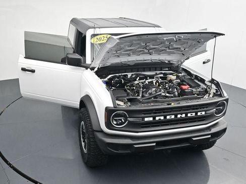 Used 2025 Ford Bronco 2-Door AWD/4WD image 38