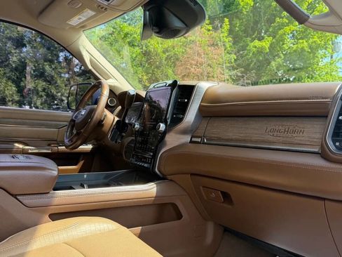 Used 2020 RAM 2500 Limited AWD/4WD image 30