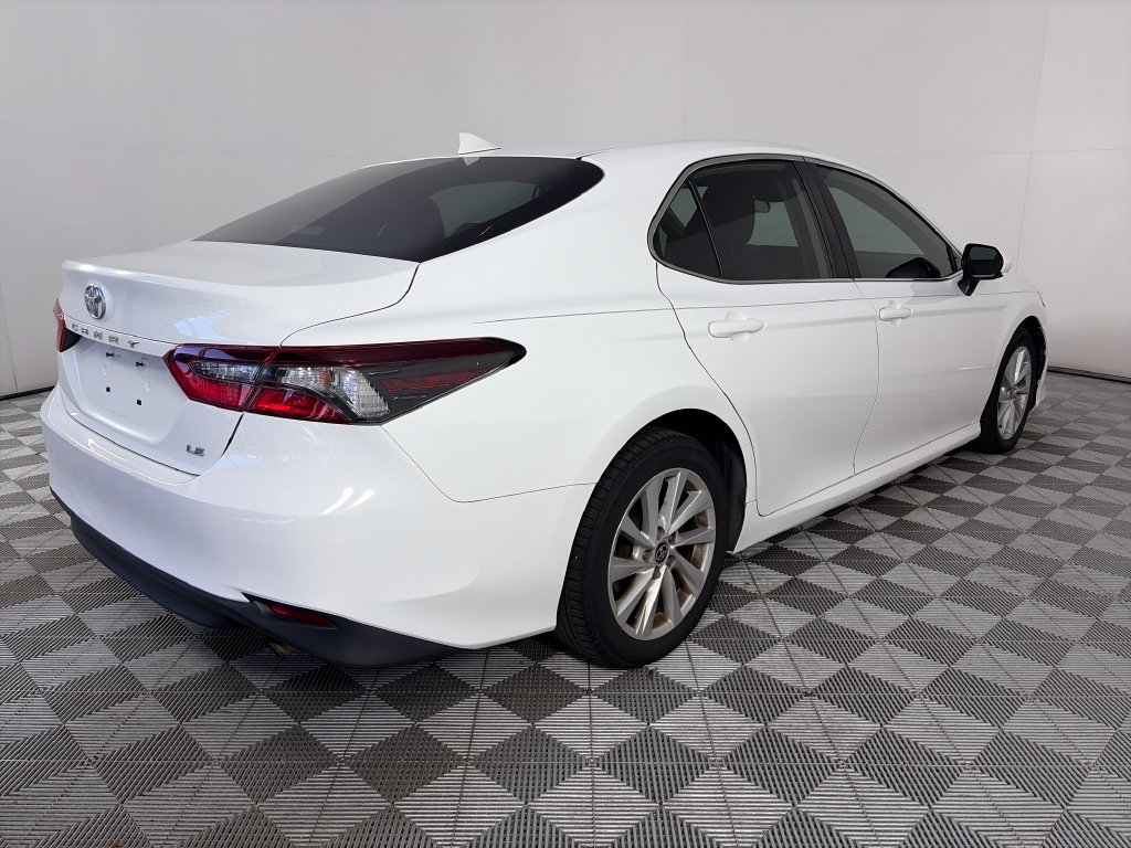 Used 2021 Toyota Camry LE FWD image 7