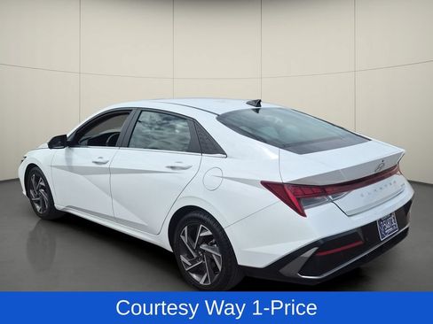 Used 2024 Hyundai Elantra Limited FWD image 6
