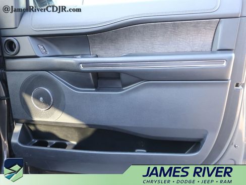 Used 2021 Ford Expedition Max Limited AWD/4WD image 8