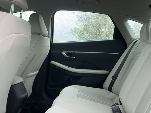 Used 2023 Hyundai Sonata SE FWD image 21