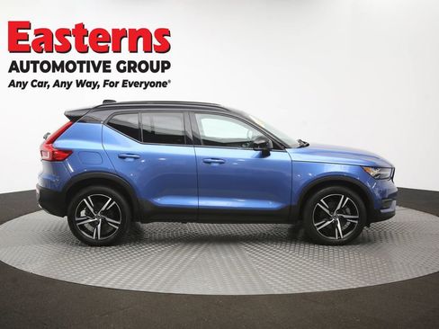 Used 2020 Volvo XC40 T5 R-Design AWD/4WD image 45
