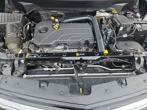 Used 2024 Chevrolet Equinox LT FWD image 21