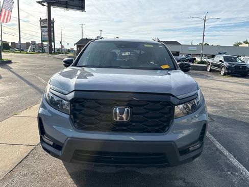 Used 2022 Honda Passport Elite image 2
