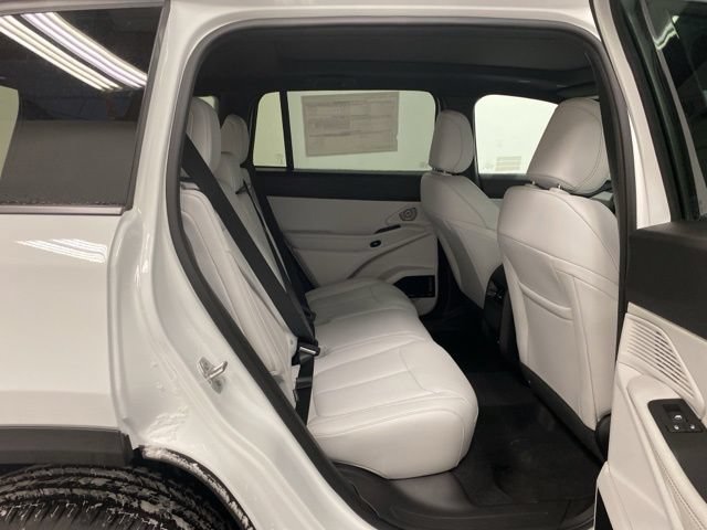 Used 2026 Jeep Cherokee Limited AWD/4WD image 29