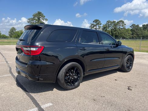 Used 2022 Dodge Durango R/T RWD image 2