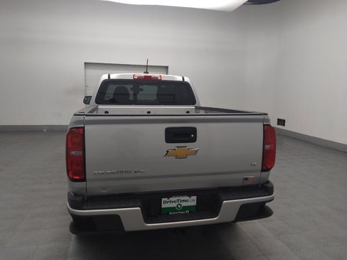 Used 2018 Chevrolet Colorado LT w/ LT Convenience Package image 6