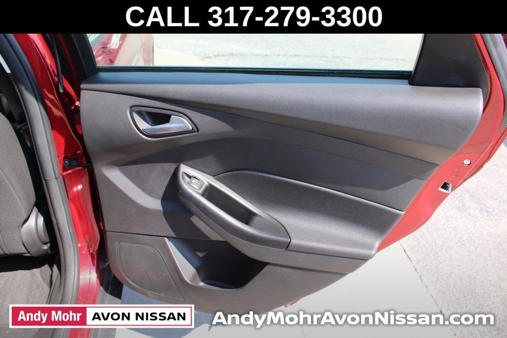 Used 2017 Ford Focus SE FWD image 22