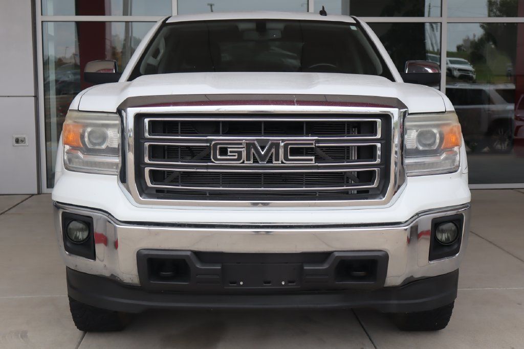 Used 2014 GMC Sierra 1500 SLT w/ All-Terrain Package AWD/4WD image 2