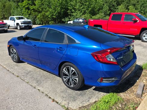 Used 2016 Honda Civic EX-T image 4