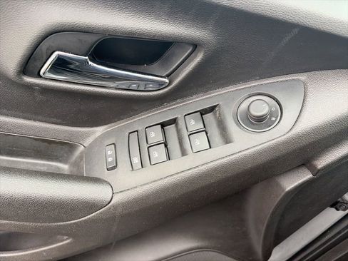 Used 2020 Chevrolet Trax LS image 16