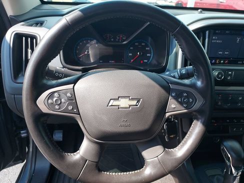 Used 2022 Chevrolet Colorado Z71 w/ Safety Package AWD/4WD image 17