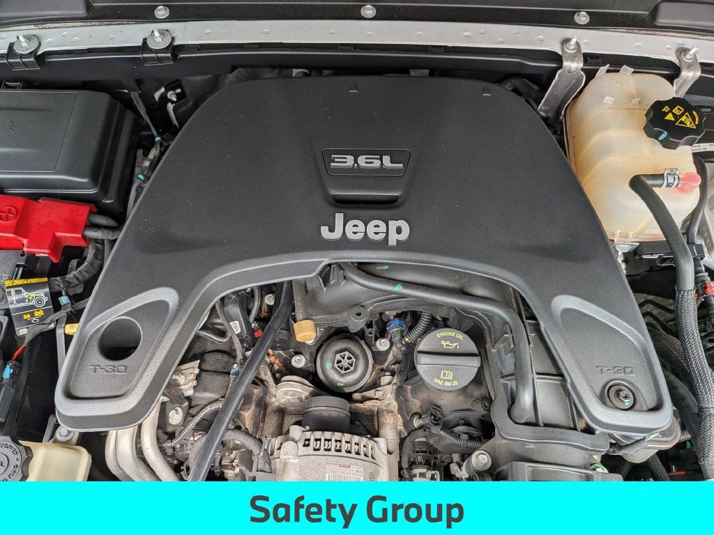 Used 2020 Jeep Gladiator Sport AWD/4WD image 15