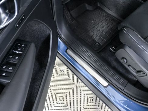 Certified 2024 Volvo XC40 Recharge Plus w/ Protection Package Premier image 9