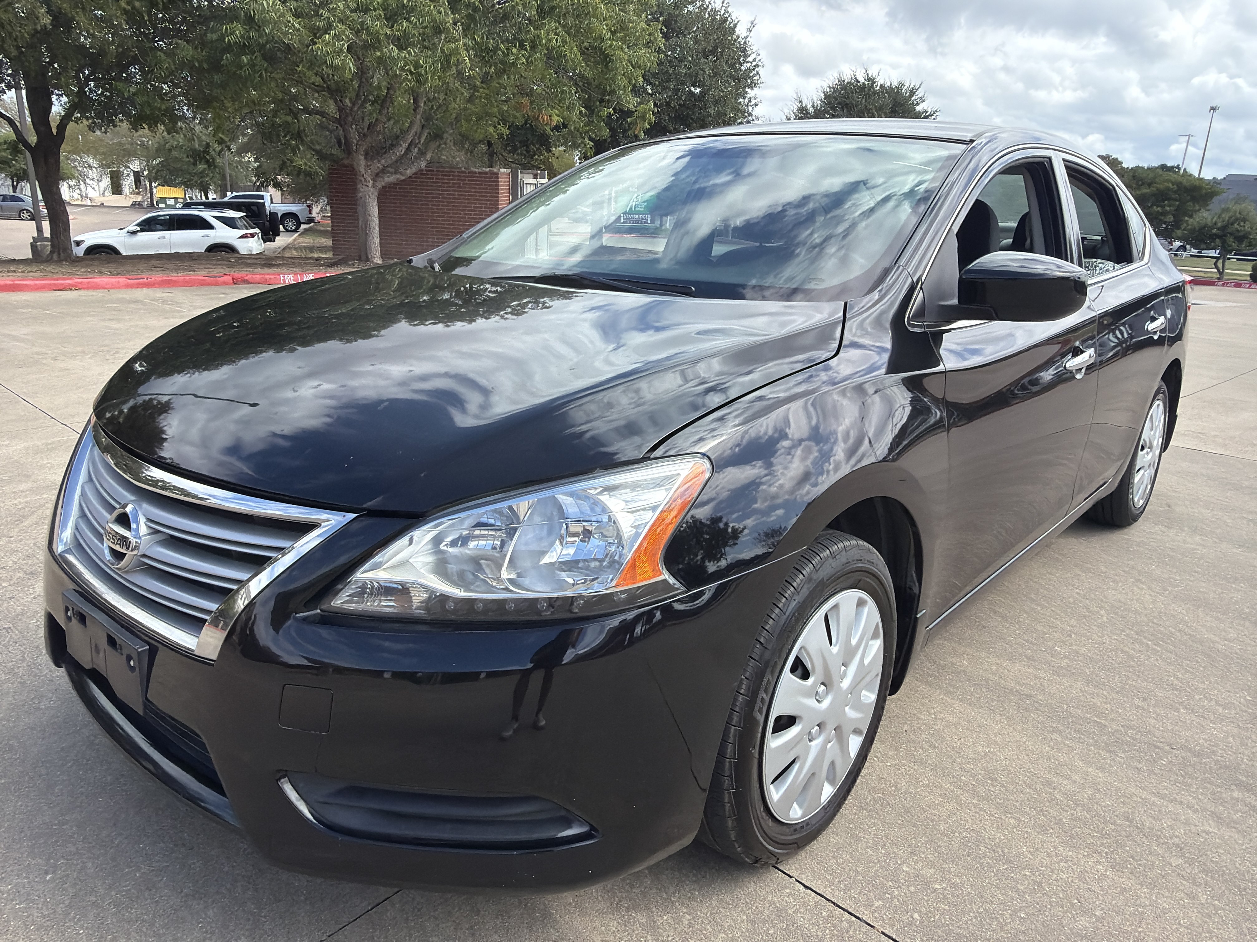 Used 2015 Nissan Sentra S FWD image 3