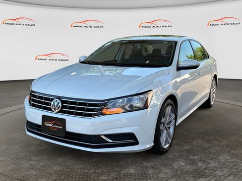 Used 2019 Volkswagen Passat 2.0T Wolfsburg w/ Wheels & Sunroof Package FWD image 1