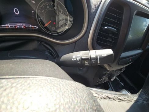 Used 2015 Jeep Cherokee Limited AWD/4WD image 19