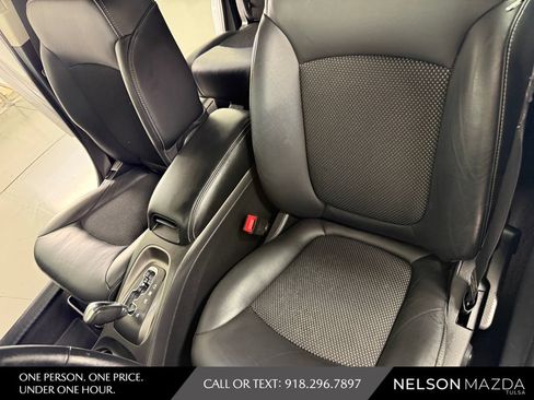 Used 2017 Dodge Journey Crossroad w/ Popular Equipment Group AWD/4WD image 22