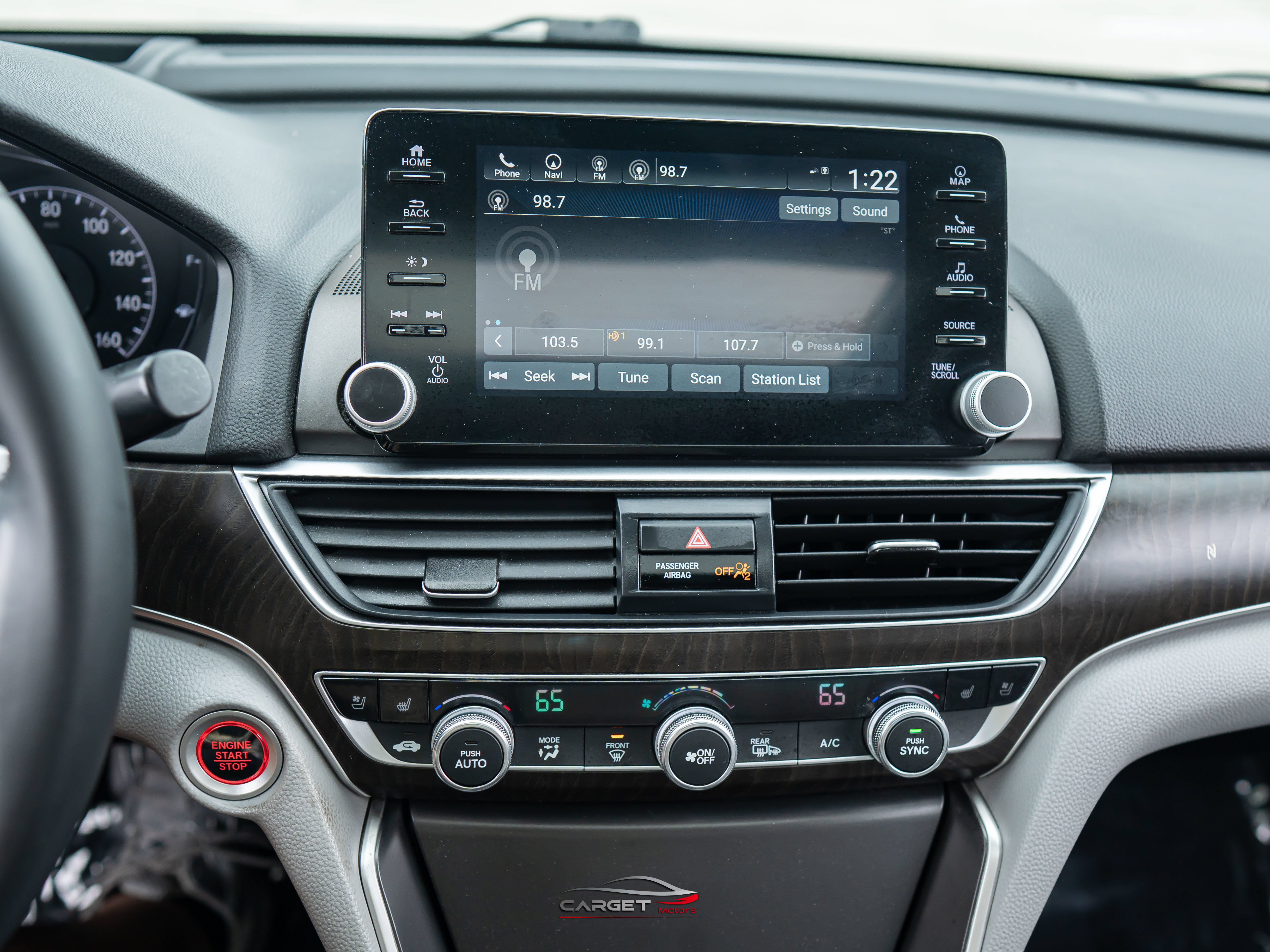 Used 2020 Honda Accord Touring image 29