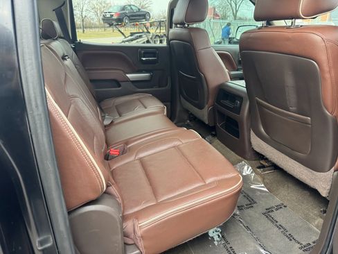 Used 2015 Chevrolet Silverado 1500 High Country image 24