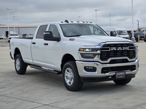 New 2026 RAM 2500 Tradesman AWD/4WD image 3