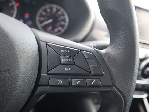 Used 2025 Nissan Sentra S image 19