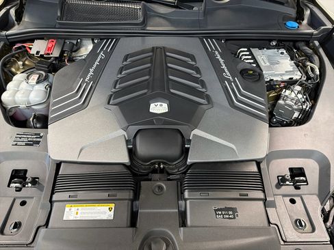 Used 2024 Lamborghini Urus Performante image 40