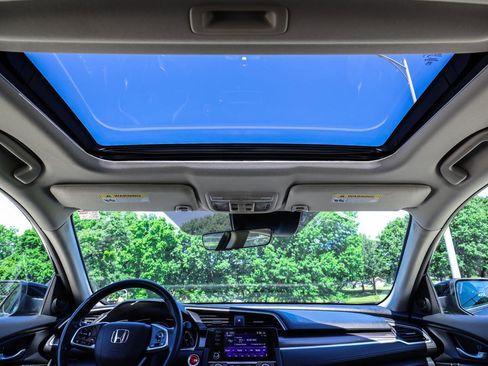 Used 2019 Honda Civic EX-L image 6