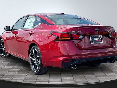 New 2026 Nissan Altima 2.5 SR FWD image 4