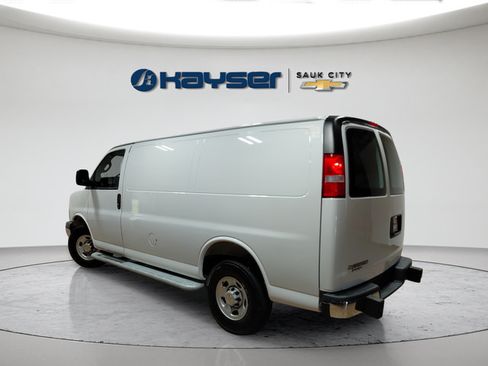 Used 2025 Chevrolet Express 2500 w/ Driver Convenience Package RWD image 5