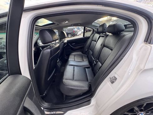 Used 2011 BMW 335i Sedan image 40