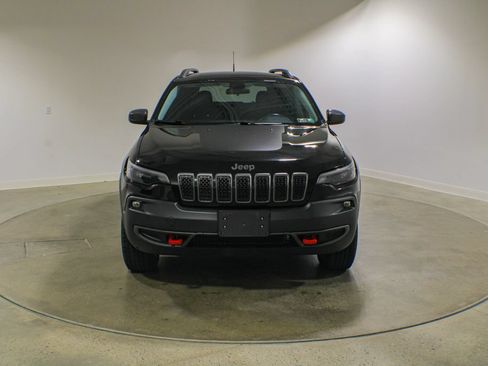 Used 2020 Jeep Cherokee Trailhawk AWD/4WD image 2
