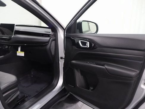 Used 2026 Jeep Compass Limited AWD/4WD image 16
