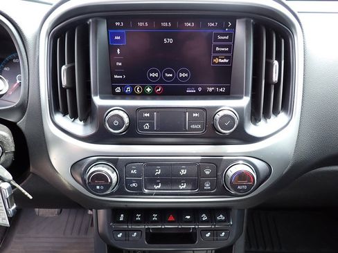 Used 2020 Chevrolet Colorado ZR2 image 24