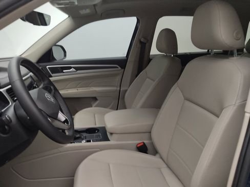 Used 2021 Volkswagen Atlas SE w/ Panoramic Sunroof Package FWD image 17