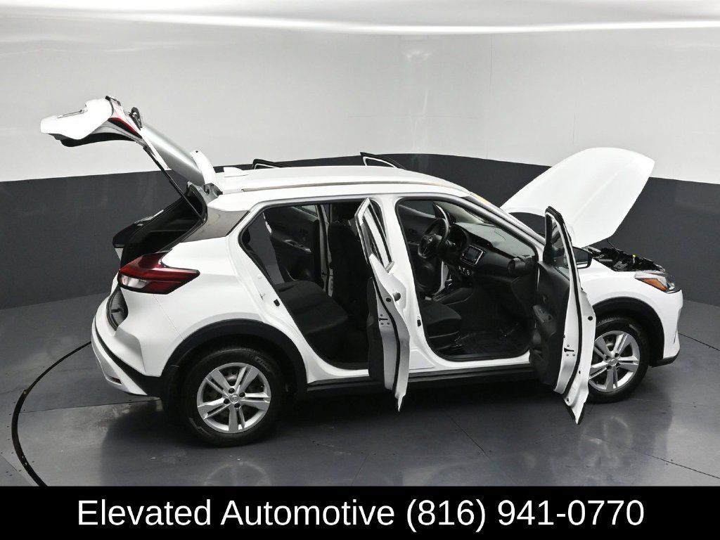Used 2023 Nissan Kicks S FWD image 29