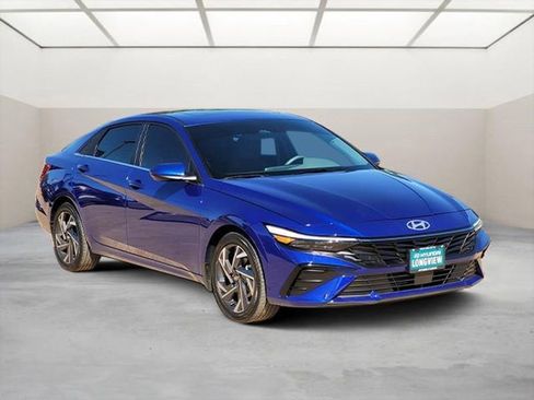 Used 2024 Hyundai Elantra SEL w/ Convenience Package image 1
