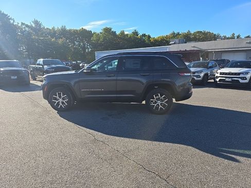 New 2025 Jeep Grand Cherokee Limited image 4