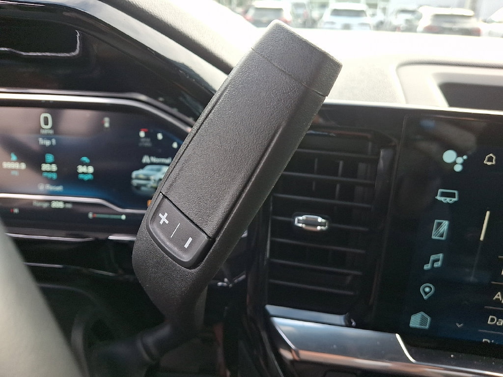 Used 2023 Chevrolet Silverado 1500 LT AWD/4WD image 20