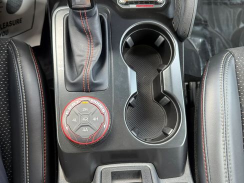 Used 2025 Ford Bronco Raptor AWD/4WD image 16