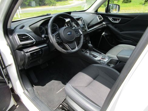 Used 2021 Subaru Forester Premium AWD/4WD image 11