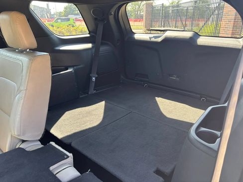 Used 2018 Ford Explorer Limited w/ Equipment Group 301A FWD image 28